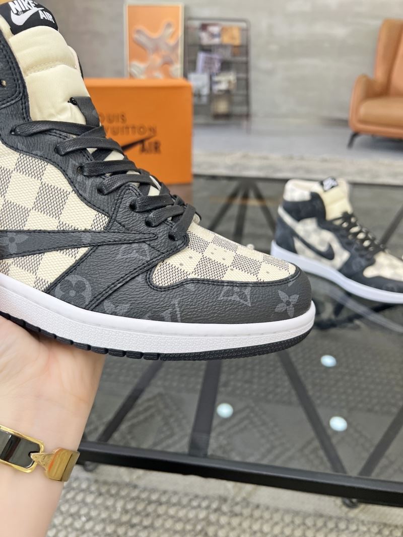 Louis Vuitton Sneakers